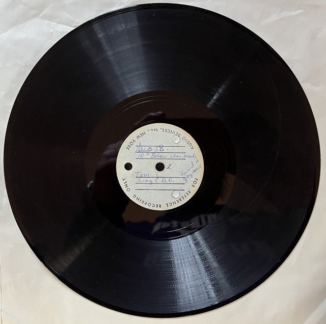 Tom Dyer picture from the Green Monkey Records newsletter, May 2025